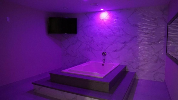 Sea Breeze Inn image 12